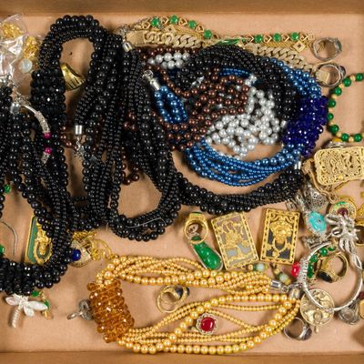 Vintage Chinese Jewelry Rings Bracelets Necklaces Pendants