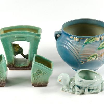 5 Pieces Roseville Pottery