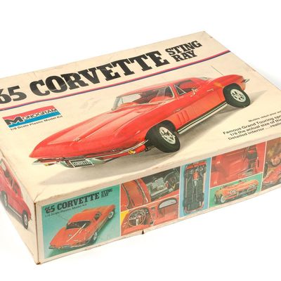 Vintage Monogram 1/8 Scale '65 Corvette Sting Ray Model Car
