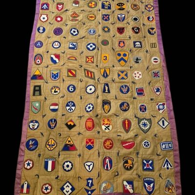Sale Photo Thumbnail #31: WWII U.S. Army Patch Silk Blanket / Quilt - 113