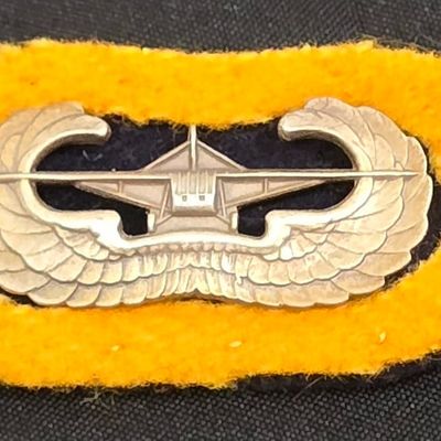 Sale Photo Thumbnail #28: CHOICE WWII Sterling Glider Badge & 327th GIR