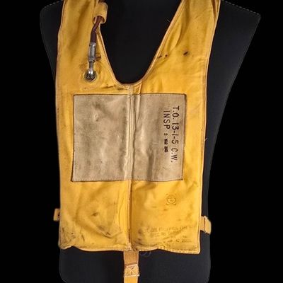 Sale Photo Thumbnail #376: Rare 1942 Goodyear USAAF B-3 Mae West Vest