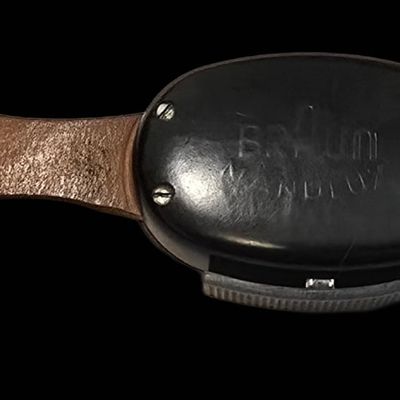 Sale Photo Thumbnail #155: WWII German Braun Manulux Dynamo Light w/Tab