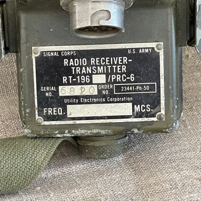 Sale Photo Thumbnail #138: US Signal Corps RT-196/PRC-6 Handie-Talkie SN6820
