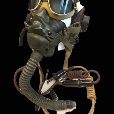 Sale Photo Thumbnail #426: RAF Type C Helmet, A-14 Mask & AN-6530 Goggles