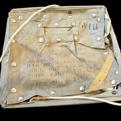 Sale Photo Thumbnail #181: WWII USAAF AN-R-2A Life Raft Para Pack w/ Rare