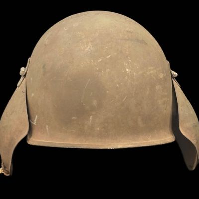 Sale Photo Thumbnail #432: WWII USAAF M3 Flak Helmet, Hinged Ear Flaps