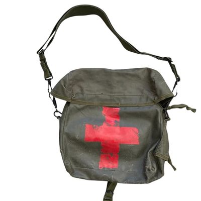 Sale Photo Thumbnail #129: US Vietnam War Era Medical Field Satchel
