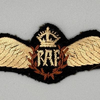 Sale Photo Thumbnail #53: WWII British RAF Pilot's Embroidered Wing