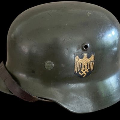 Sale Photo Thumbnail #477: WWII German M35 Heer Double-Decal Helmet, Q66