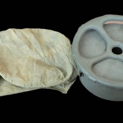 Sale Photo Thumbnail #148: WWII US M1A1 Anti-Tank Mine w/ Cloth Dust Cover