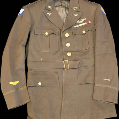 Sale Photo Thumbnail #313: Named USAAF Coat, Alaska Defense Cmd Patch, Pilot