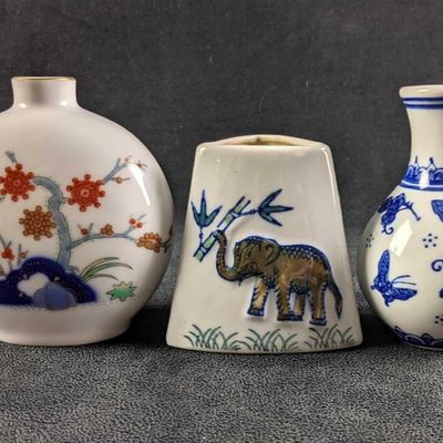 Assorted Small Chinese Ceramic Vases