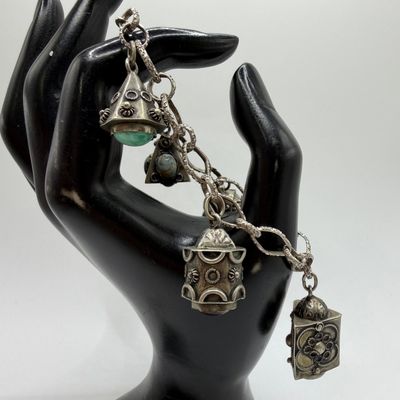 800 Silver Five Ornate Fob Charm Bracelet ER51 Chain Link Silverwork