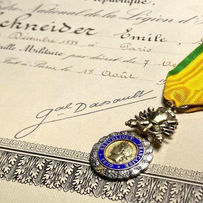 Médaille Militaire 3rd Republic With Certificate