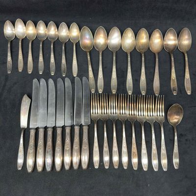 Ambassador by 1847 Rogers Bros. International 34 Pieces Flatware Dinner Kitchenware