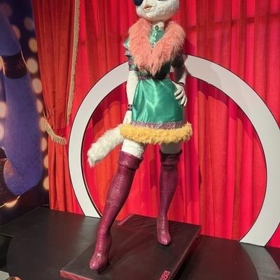 Extremely Detailed Celia Creme Life Size Figure