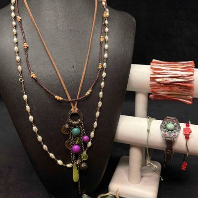 8pc Nomads Treasure Mixed Costume Jewelry Lot