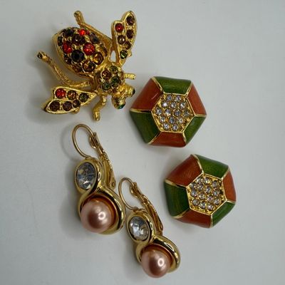 Joan Rivers Enamel Faux Pearl Drop Earrings and Crystal Bee Brooch HH23