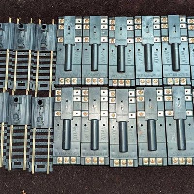 Box Of Atlas HO Code 100 Bumpers & Atlas Snap Relays