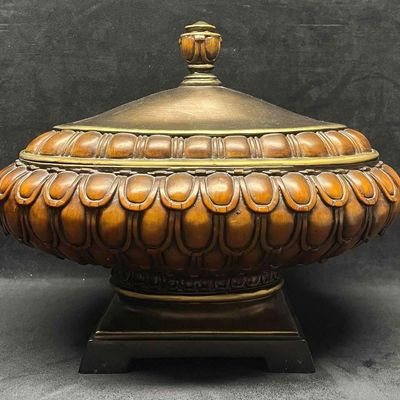 Large Decorative Display Bowl With Lid