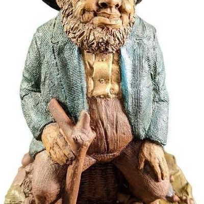 F11 Vintage Tom Clark Lawrence Gnome Figurine