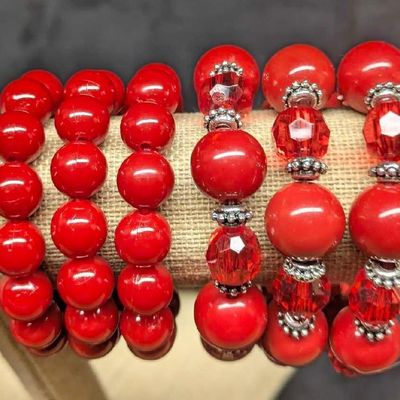 Vintage Resin Red Ball Stretch Bracelets