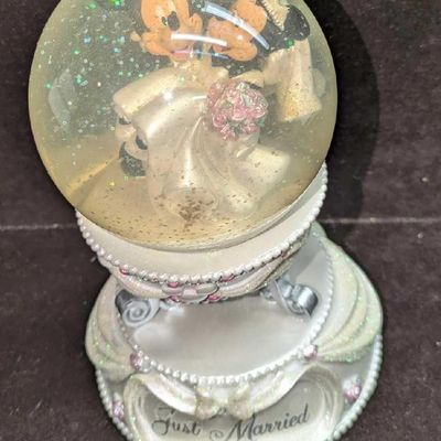 Disney Mickey Minnie Wedding Globe With Box
