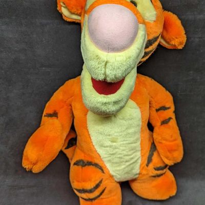 90's Winnie the Pooh Tigger Jumbo Plush