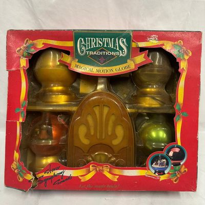 Christmas Traditions Magical Motion Globe Animated Holiday Collectible