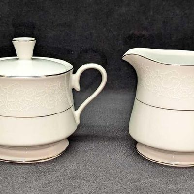 Retired International Juliet Creamer And Sugar Bowl