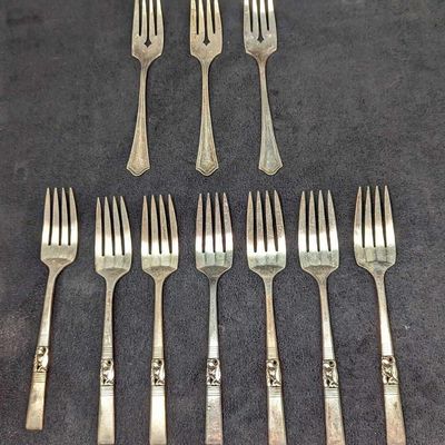 10 Vintage Silverplated Salad And Dinner Forks