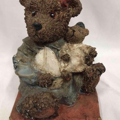 Boyds Bears Friends Replica Figurine 1993 Bailey Bear With Suitcase Copy