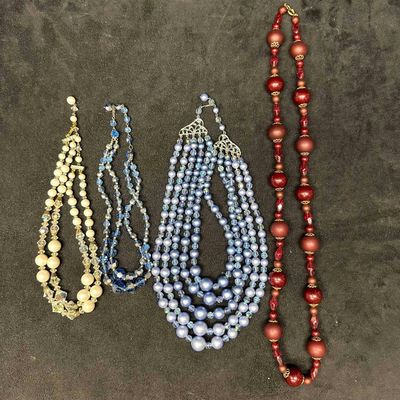 Four Assorted Style Costume Jewelry Necklaces K60