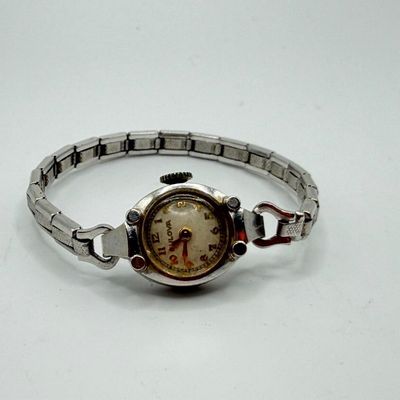 1954 Bulova Ladies 17 Jewel Watch With 14k White Gold Case