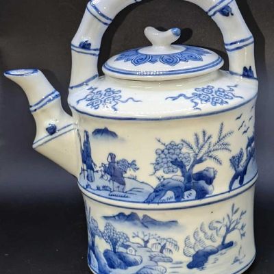 Vintage Bella Case By Ganz Porcelain Teapot