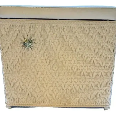 Vintage Pearl Wicker MCM Woven Laundry Hamper Starburst Vinyl Bench Seat Cream
