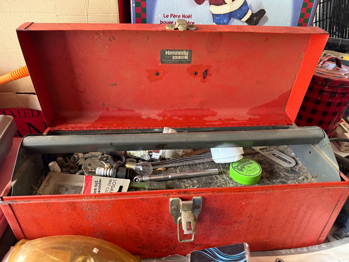 Estate sale photo