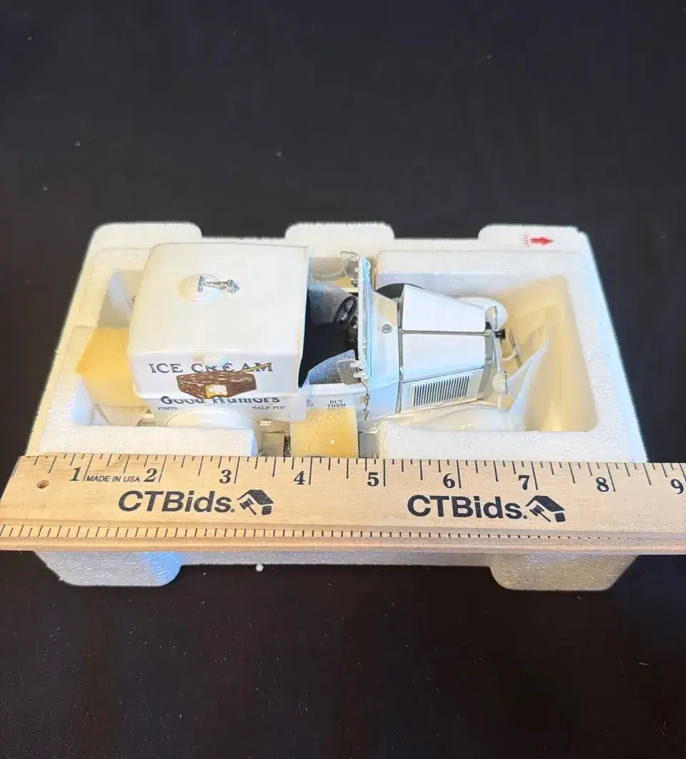1930s Good Humor Ice Cream Truck Die-Cast Model with Original Box