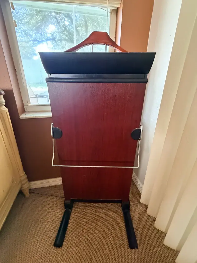Bentley Electric Valet Suit Press 