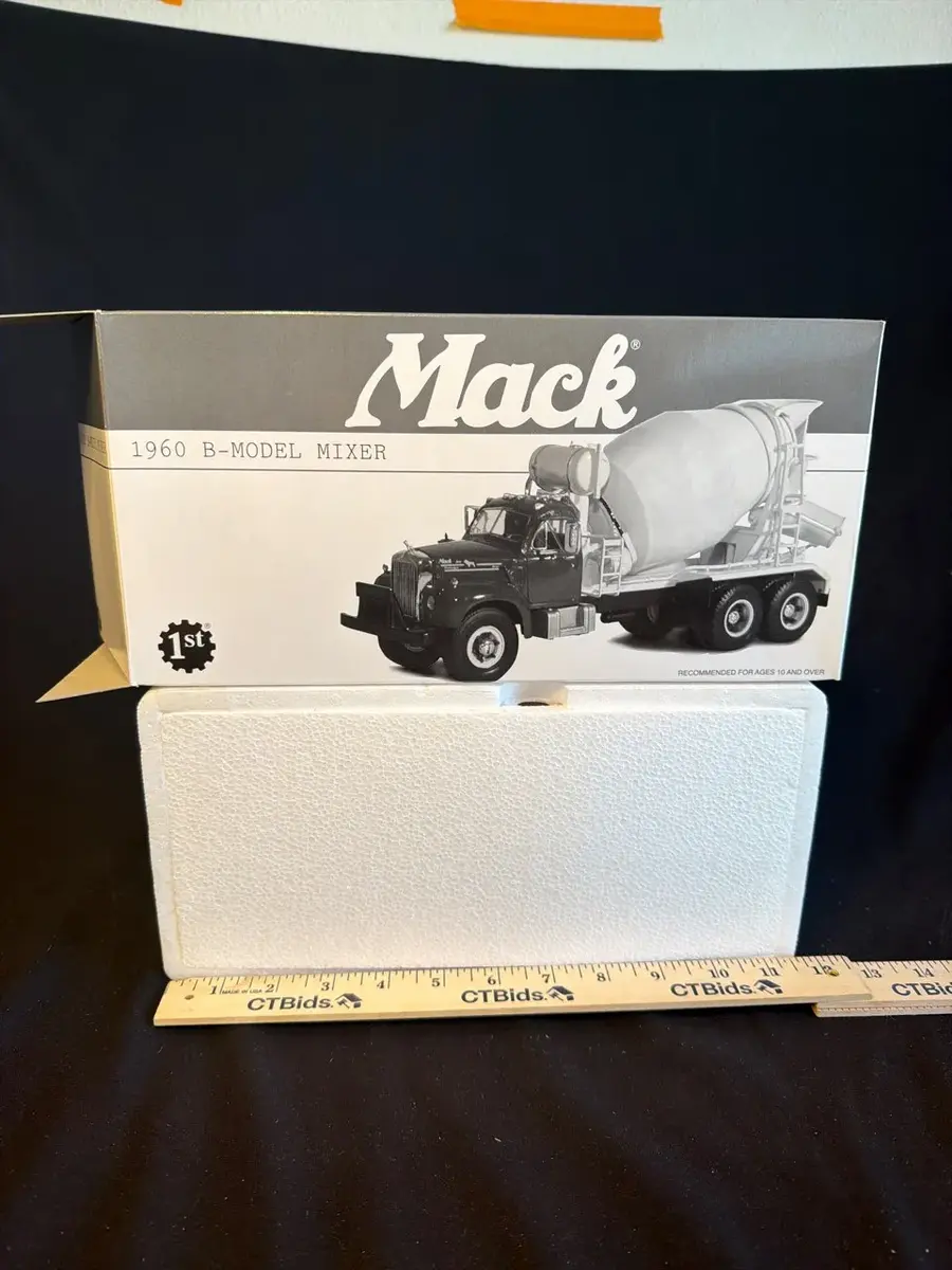 First Gear 1960 Mack B-Model Cement Mixer Die-Cast Truck