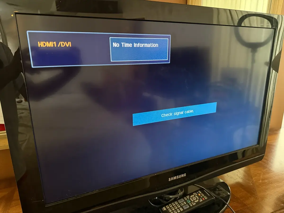 Samsung 32” Flat Screen HDTV with Remote & HDMI Input – Tested & Working