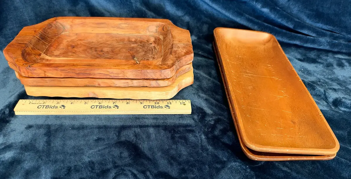 Vintage Hand-Carved Scalloped Wooden