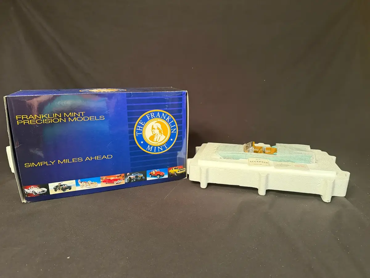 Franklin Mint 1959 Cadillac Eldorado Biarritz Limited Edition 1:24 Die-Cast Model