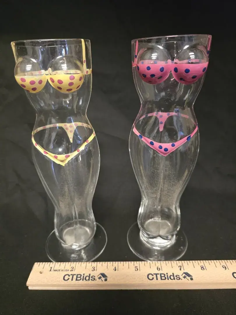 Pair of Vintage Bikini Body Molded Pilsner Glasses – Yellow & Pink Polka Dot