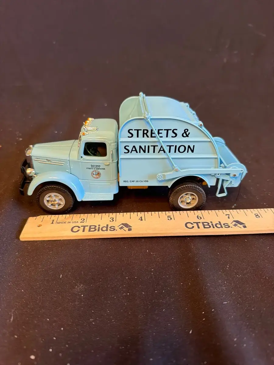 First Gear Mack L Model Streets & Sanitation Garbage Truck – 1:34 Scale