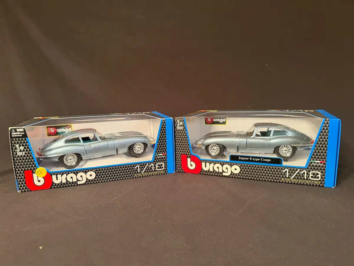 Pair of Bburago 1:18 Scale Jaguar E-Type Coupe Die-Cast Models – Boxed