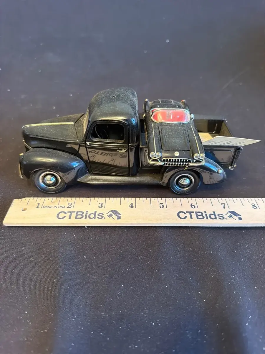 Franklin Mint 1940 Ford Pickup with 1957 Corvette Die-Cast Model