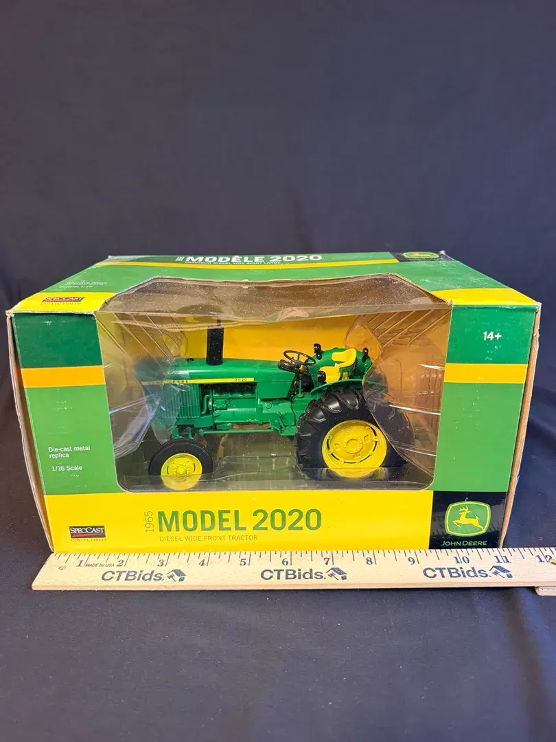 John Deere 1965 Model 2020 Tractor 1:16 Scale SpecCast Die-Cast Collectible