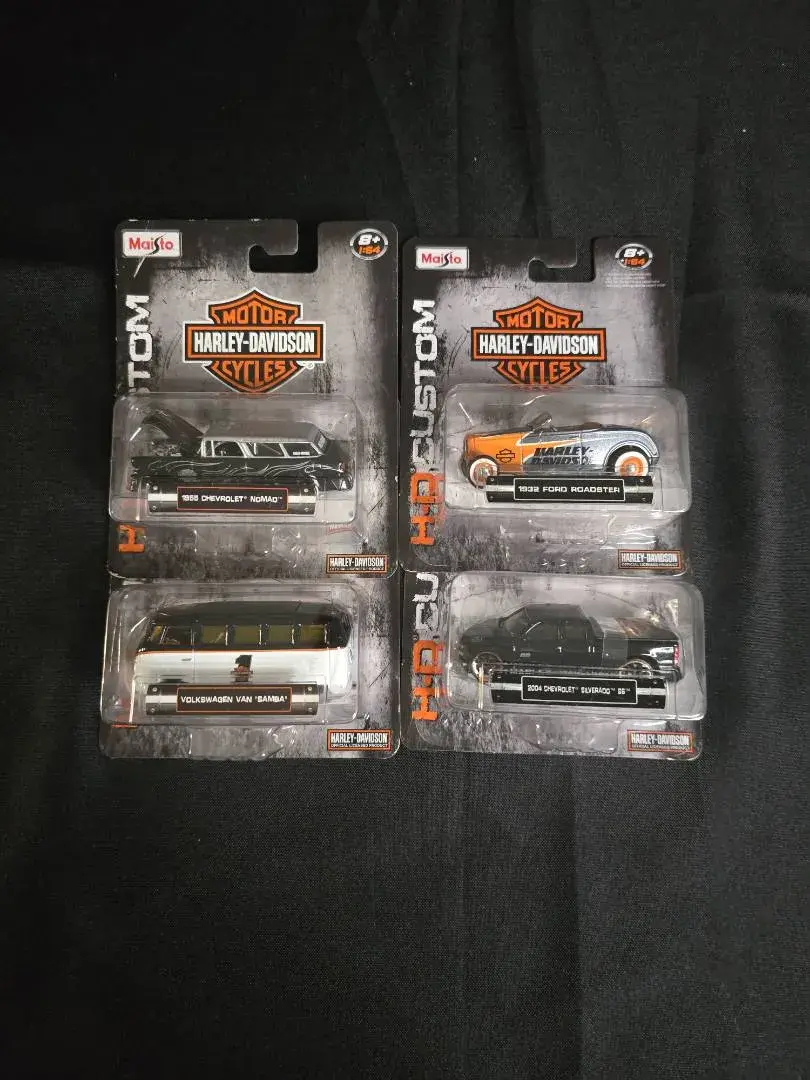 Maisto Harley-Davidson HD Custom 1:64 Scale Die-Cast Vehicles - Set of 4 NIP